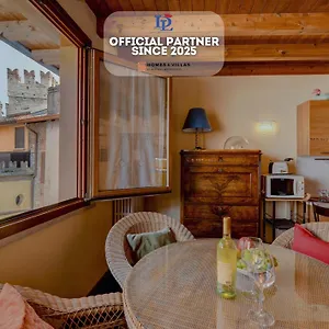 Desenzanoloft Official Partner Marriott Homes & -penthouse Never Say Never Castle View Apartment